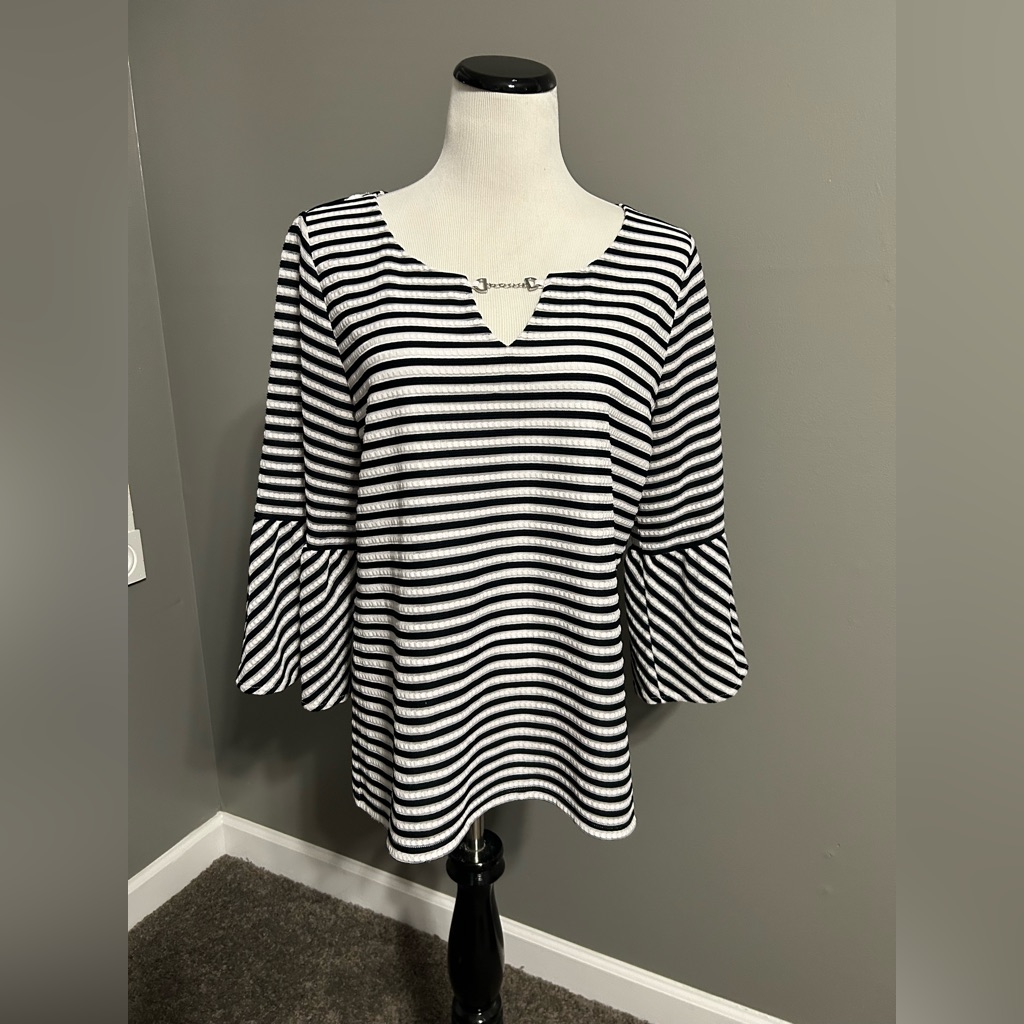 Calvin Klein Women’s Size Large Textured, Striped 3/4 Sleeve Blouses